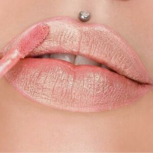 JEFFREE STAR Cosmetics Velour
Liquid Lipstick - Ryland